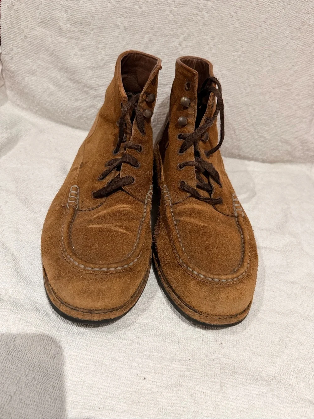 Neil M Men's Suede Chukka Boots in Chestnut Brown